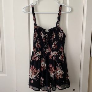 Torrid floral tank with removable straps